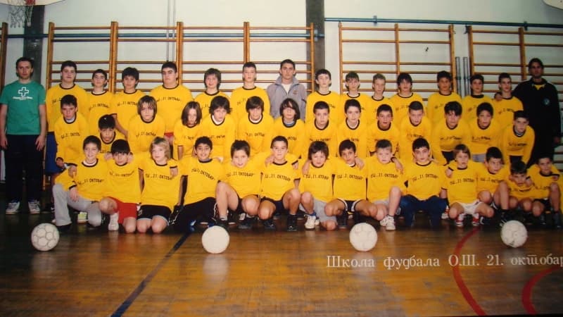 ekipa zuti_800x450.jpg